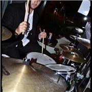 Insegnate di batteria e percussioni con Diploma di Conservatorio e Master